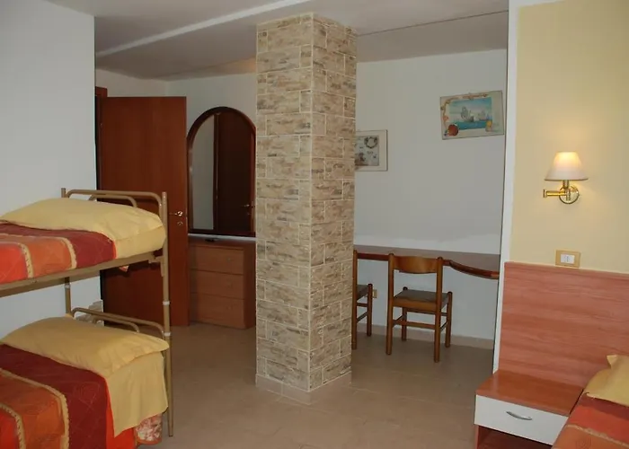 Ξενοδοχείο με διαμερίσματα La 4*